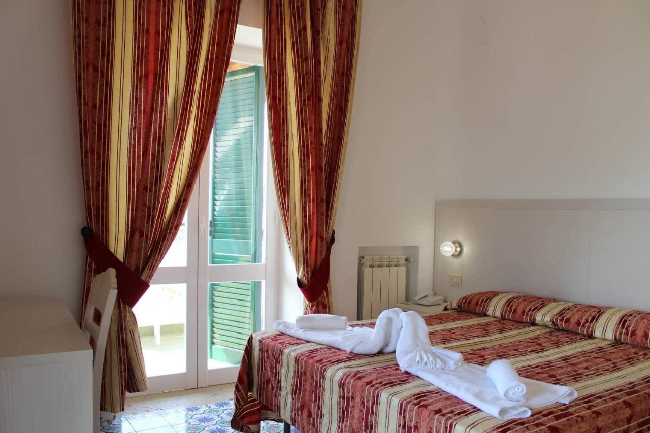 Hotel Al Bosco Forio di Ischia Екстериор снимка